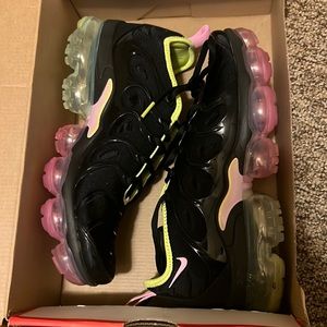 Womens Nike air vapor max plus